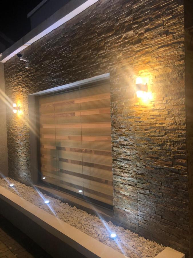 Moz One Executive Guest Rooms Agadez Mobushipe Esterno foto
